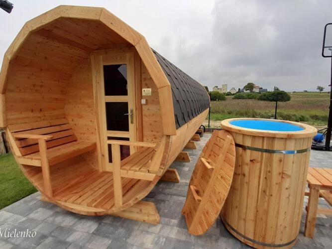 מילנקו Holiday Home With A Terrace, Sauna, Jacuzzi מראה חיצוני תמונה